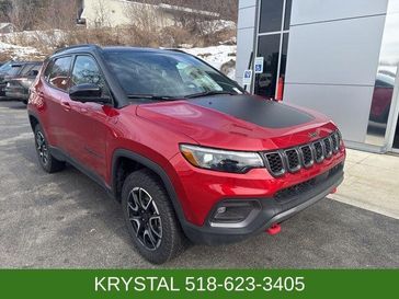 Used 2025 Jeep Compass Trailhawk