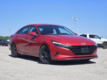 Used 2023 Hyundai Elantra SEL