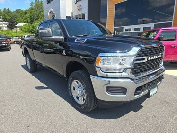 2024 RAM 2500 Tradesman Crew Cab 4x4 6'4' Box