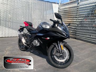 New 2025 CFMOTO 300SS 
