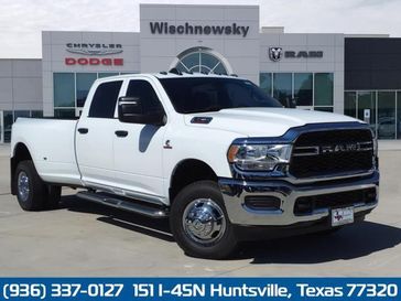 2024 RAM 3500 Tradesman Crew Cab 4x4 8' Box