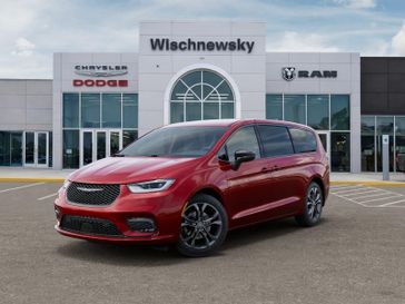 New 2026 Chrysler Pacifica Select