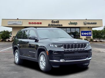 2025 Jeep Grand Cherokee L Laredo X 4x2