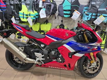 2025 Honda CBR1000RRR FIREBLADE SP GRAND PRIX RED