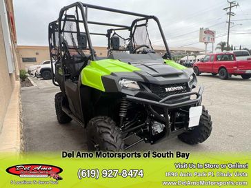 2024 Honda SXS700M4DLR  in a KRYPTON GREEN exterior color. Del Amo Motorsports of South Bay (619) 547-1937 delamomotorsports.com 