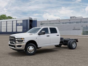 New 2027 RAM 3500 Tradesman Crew Cab Chassis 4x4 60' Ca