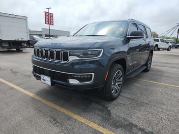 2025 Wagoneer Base