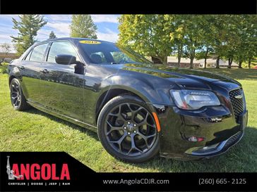 Used 2019 Chrysler 300 S