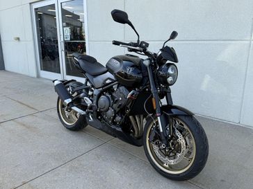 2027 Triumph TRIDENT 800