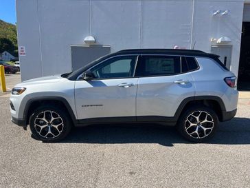 New 2026 Jeep Compass Limited 4x4