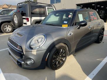 Used 2017 MINI Cooper S Base