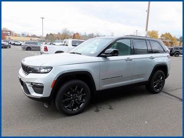 New 2025 Jeep Grand Cherokee Limited