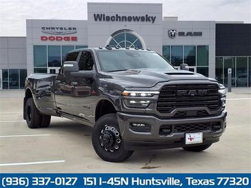 2025 RAM 3500 Laramie Crew Cab 4x4 8' Box