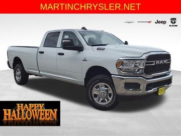 2024 RAM 2500 Tradesman Crew Cab 4x4 8' Box