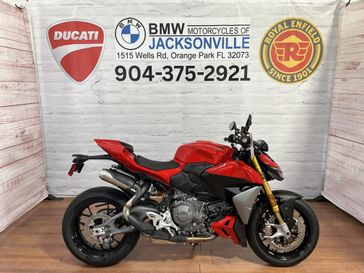 New 2025 Ducati STREETFIGHTER V2S 896 