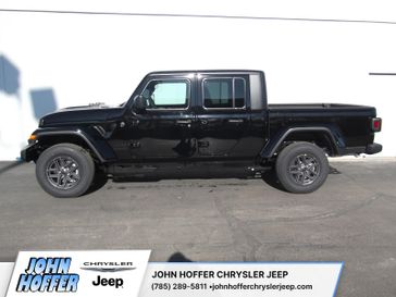 New 2026 Jeep Gladiator Sport S 4x4