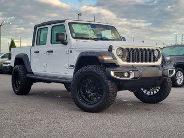 New 2026 Jeep Gladiator Sport 4x4