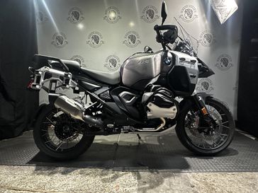 2025 BMW R13ADV