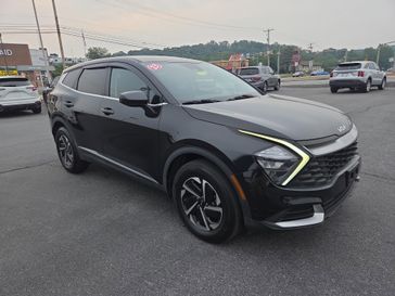 Used 2023 Kia Sportage Hybrid LX AWD