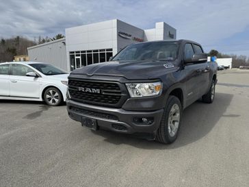 2022 RAM 1500 4x4 Crew Cab 5'7 Box
