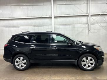 Used 2017 Chevrolet Traverse LT