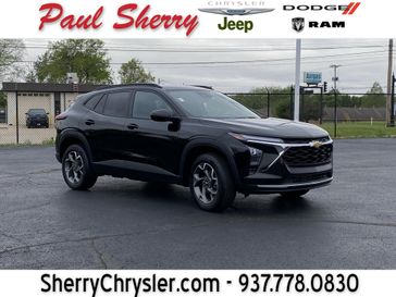 Used 2025 Chevrolet Trax LT