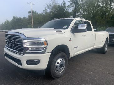 2024 RAM 3500 Laramie Crew Cab 4x4 8' Box