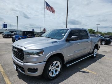 2025 RAM 1500 Lone Star Crew Cab 4x2 5'7' Box