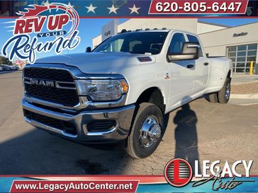 2024 RAM 3500 Tradesman Crew Cab 4x4 8' Box in a Bright White Clear Coat exterior color and Blackinterior. Legacy Auto Center 620-315-9264 legacyautocenter.net 