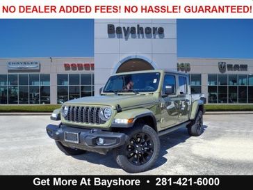 2025 Jeep Gladiator Nighthawk 4x4