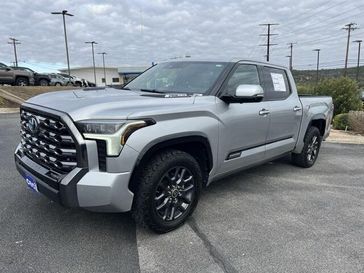 2022 Toyota Tundra Hybrid Platinum