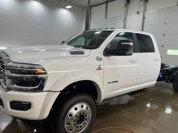 New 2026 RAM 5500 Big Horn Chassis Crew Cab 4x4 84' Ca