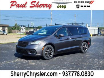 Used 2021 Chrysler Pacifica Touring L S
