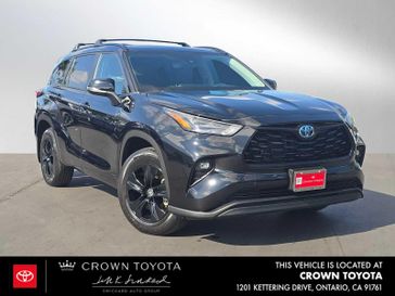 Used 2024 Toyota Highlander Hybrid XLE Nightshade