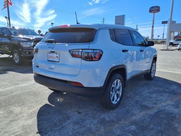 2025 Jeep Compass Sport 4x4 in a Bright White Clear Coat exterior color and Blackinterior. Winnie Dodge Chrysler Jeep Ram 409-407-7263 winniedodge.com 