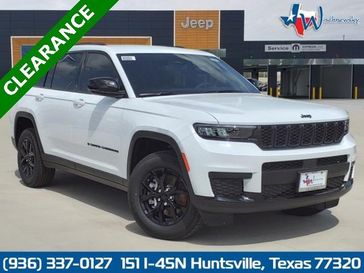 2024 Jeep Grand Cherokee L Altitude 4x2 in a Bright White Clear Coat exterior color. Wischnewsky Dodge 936-755-5310 wischnewskydodge.com 