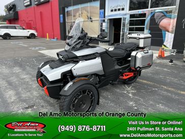 New 2025 Can-Am CANYON XT 