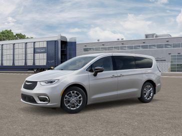 New 2026 Chrysler Pacifica Select Awd
