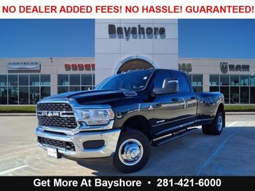 2024 RAM 3500 Big Horn Crew Cab 4x4 8' Box