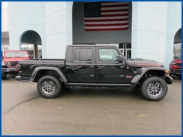 New 2026 Jeep Gladiator Mojave X 4x4