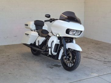 Used 2018 Harley-Davidson Road Glide Special FLTRXS  in a Pearl White exterior color. BMW Motorcycles of Chula Vista (619) 873-0892 bmwmotorcyclesofchulavista.com 