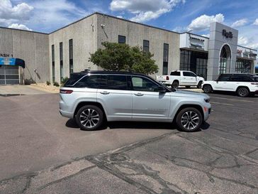 Used 2024 Jeep Grand Cherokee Overland