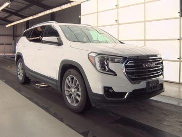 Used 2024 GMC Terrain SLT