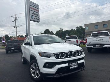 Used 2025 Jeep Compass Latitude
