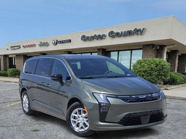 New 2027 Chrysler Pacifica Select