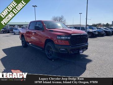2025 RAM 1500 Warlock Crew Cab 4x4 5'7' Box