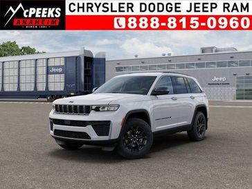 New 2026 Jeep Grand Cherokee Laredo Altitude 4x4