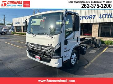 2025 Isuzu NPR 