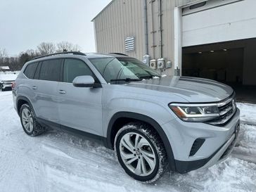 2022 Volkswagen Atlas 3.6L V6 SE w/Technology