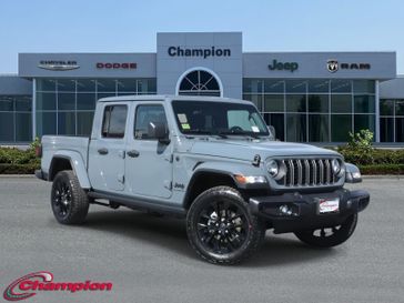 2025 Jeep Gladiator Nighthawk 4x4